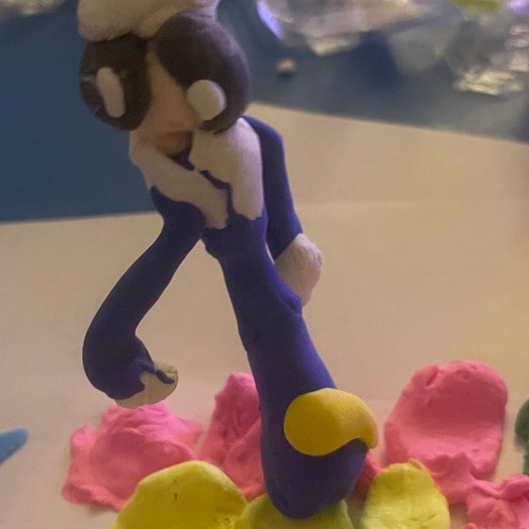 Sculptures - Picture 9 of 10